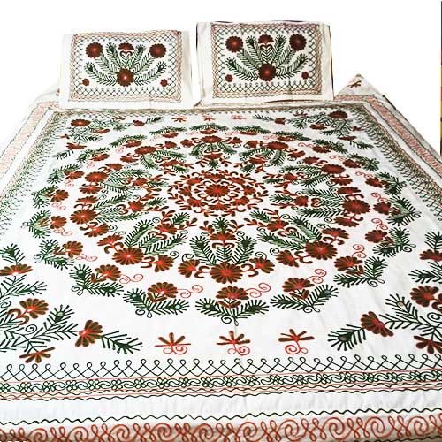 Gujarati Bed Sheet With Multicolor Embroidery With 2 Pillow Cover