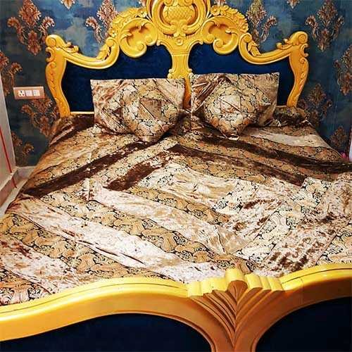 Bronze Color Velvet Bedsheet With 2 Pillow And 2 Cushion Cover